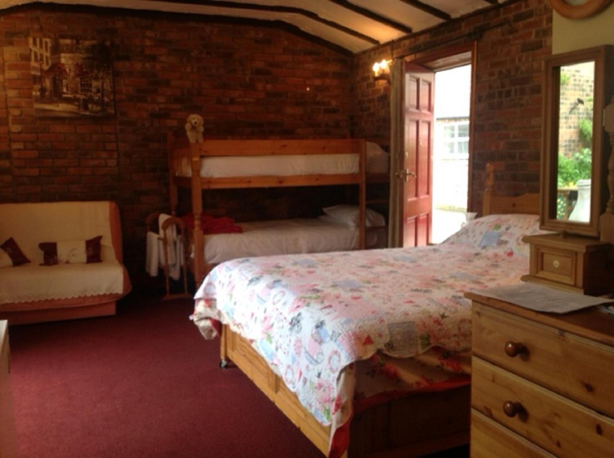 Church View B&B & Holiday Cottages Йорк Номер фото